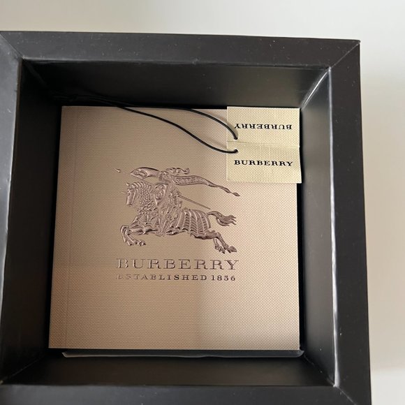 Burberry Women\'s Watch-BU9032/Gold Tone/Swiss made-preowned main image 9